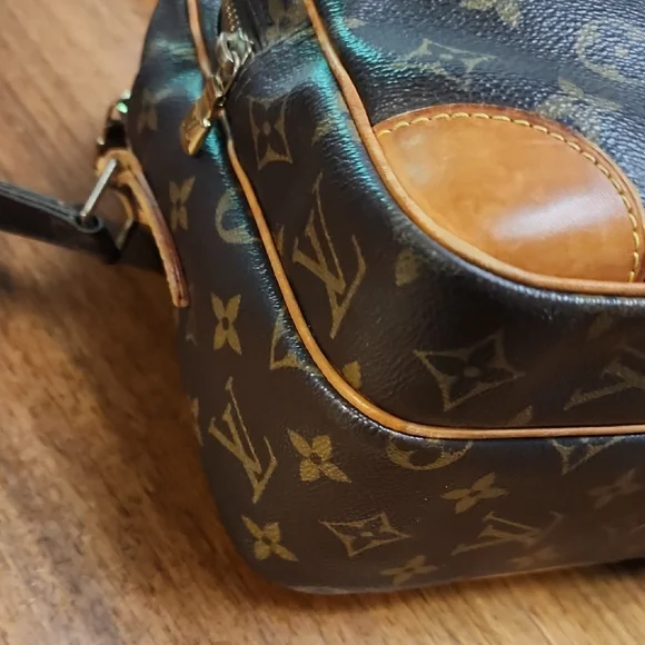 Louis Vuitton Brown Nile Monogram Crossbody Bag - Picture 5 of 14